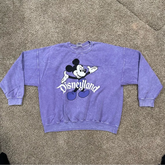 vintage disneyland purple crewneck featuring mickey mouse - Picture 3 of 4